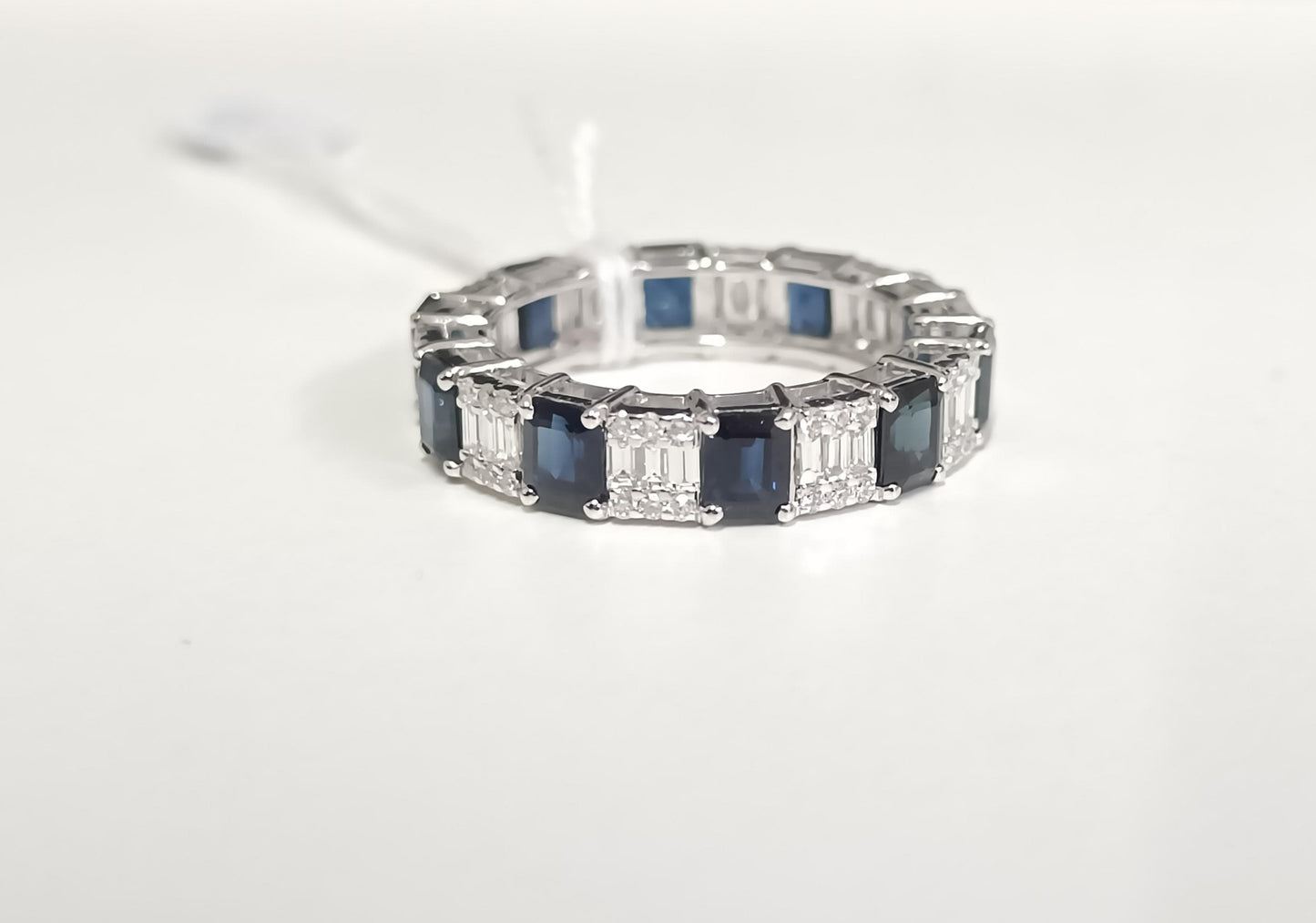 Blue Sapphire Diamond Ring