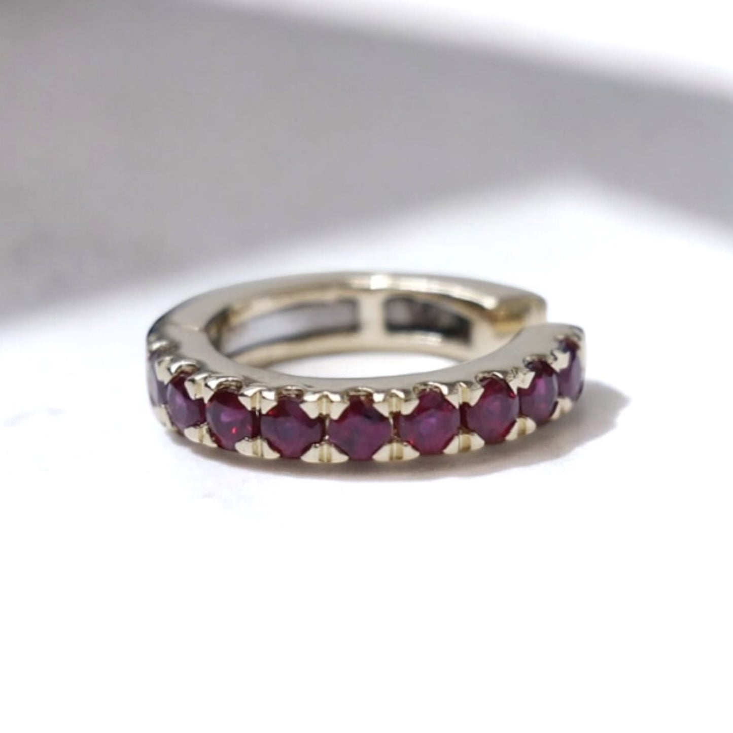 Ear cuff Ruby